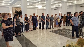 В Посольстве России в Абхазии восемь супружеских пар были награждены медалями «За любовь и верность
