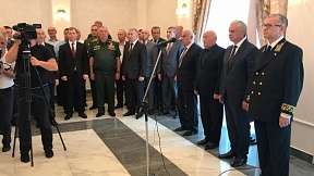 Посол России в Абхазии А.Двинянин с Вице-президентом Абхазии В.Габния